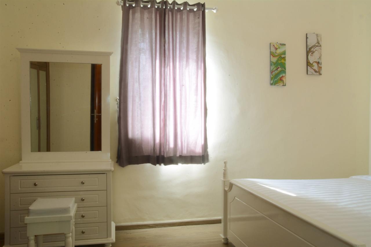 3Br Grand Palace With Private Bathtub By Travelio Jakarta Kültér fotó